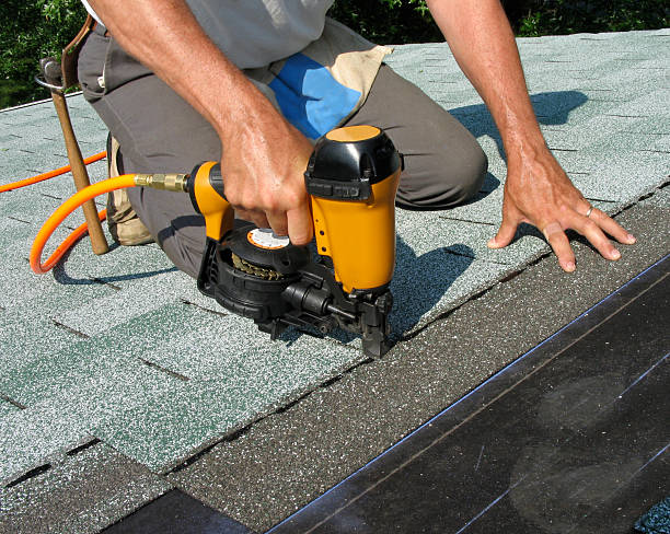 Best Residential Roofing Contractor  in Waunakee, WI
